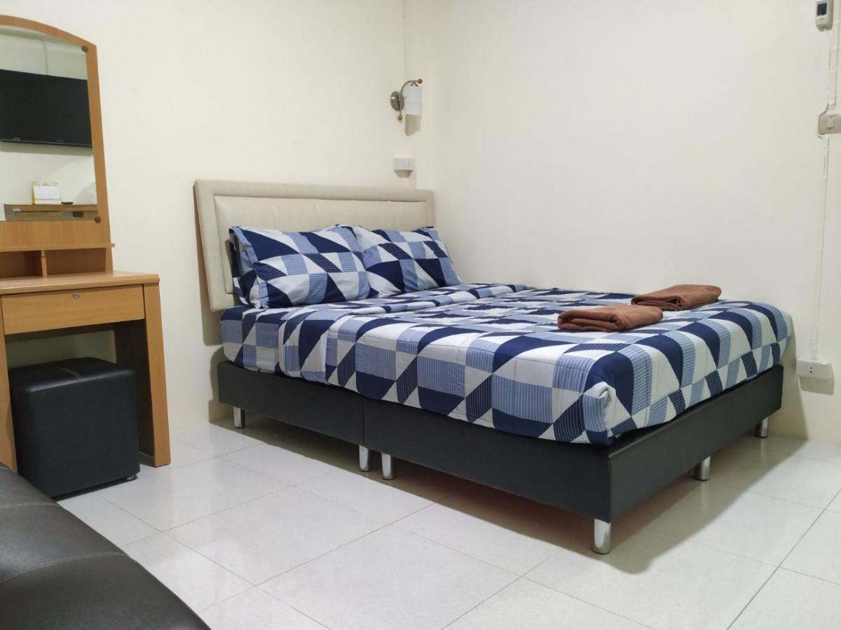 Ban Pongphan Apartment *